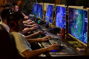 Tighter rules to spur consolidation in China online game market