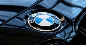 Europe automakers begin EV counter-offensive