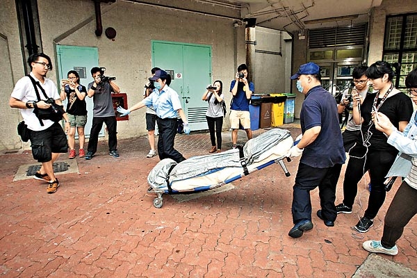 云尔录 : 好<em>女婿</em>倒毙 饿死长期病患<em>外父</em> - 纪晓风