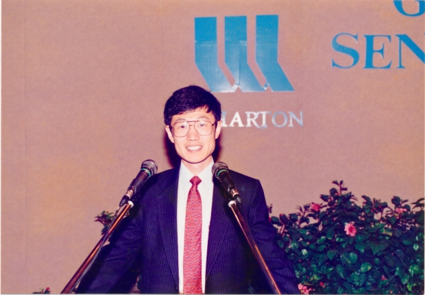 儘管沒有接受過中學教育，單偉建還是憑個人毅力，當上華頓商學院教授。　(受訪者提供)