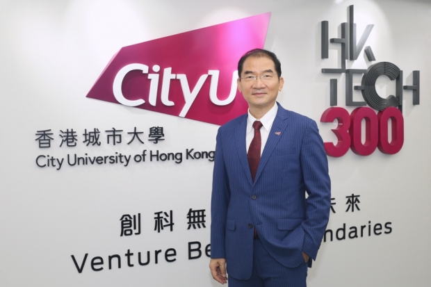 晶准醫學聯合創辦人、城大副校長(研究與技術)兼主席楊夢甦教授指,《施政報告》提出「產學研1+計劃」促進大學的科研成果商品化,相信能推動業界發展。 晶准醫學聯合創辦人、城大副校長(研究與技術)兼主席楊夢甦教授指,《施政報告》提出「產學研1+計劃」促進大學的科研成果商品化,相信能推動業界發展。