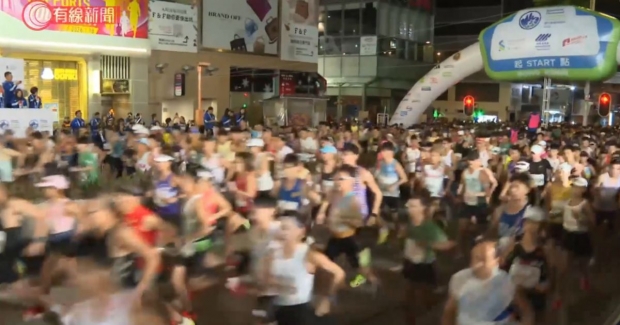 渣打馬拉松2026：黃子圖奪10公里冠軍 曾曉彤女子三連霸