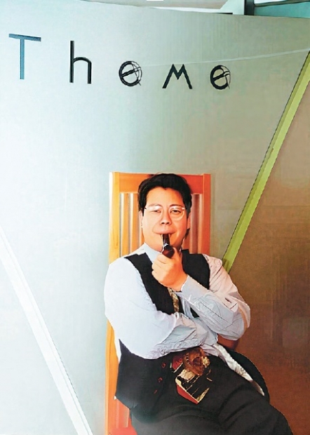 Theme曾為港產時裝品牌的代表，一代港人集體回憶黯然退場，創辦人賴雁浪不糾結，強調人生「永遠向前看」，而且對Fashion熱愛不變。　(受訪者提供)