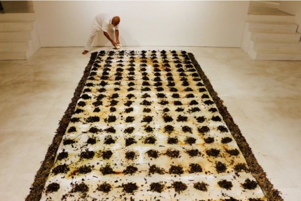 張羽《熏蒸》，2024年