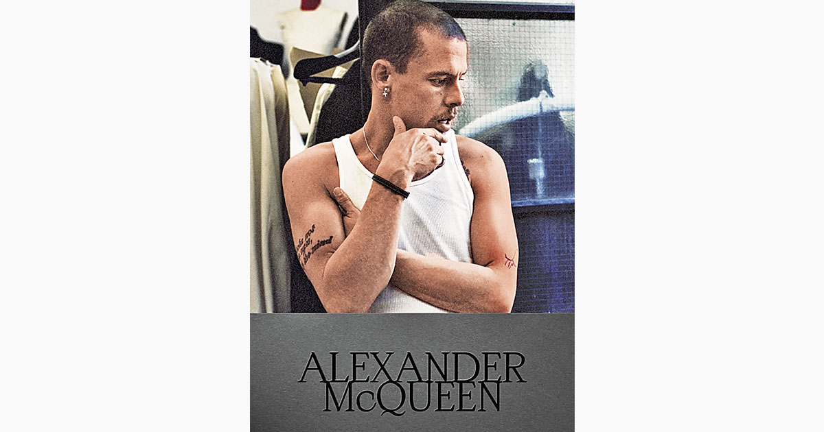 深受鬼才McQueen影響