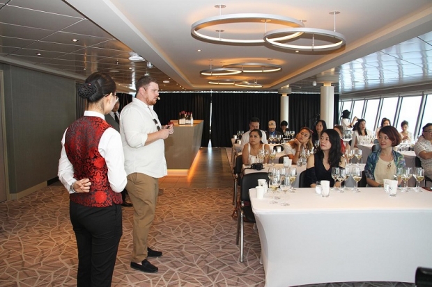 白葡萄酒大師班 White Wine Master Class。