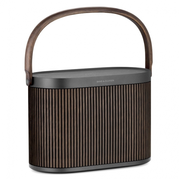 BANG & OLUFSEN BEOSOUND A5 便攜式揚聲器︰B&O 的全方位音效一向卓越，這設計還參考了六七十年代手提收音機的外型，份外有情懷。